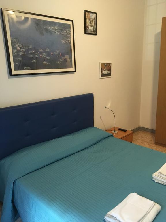 Delightful Apartment 100 Meters From The Colosseum Exterior foto